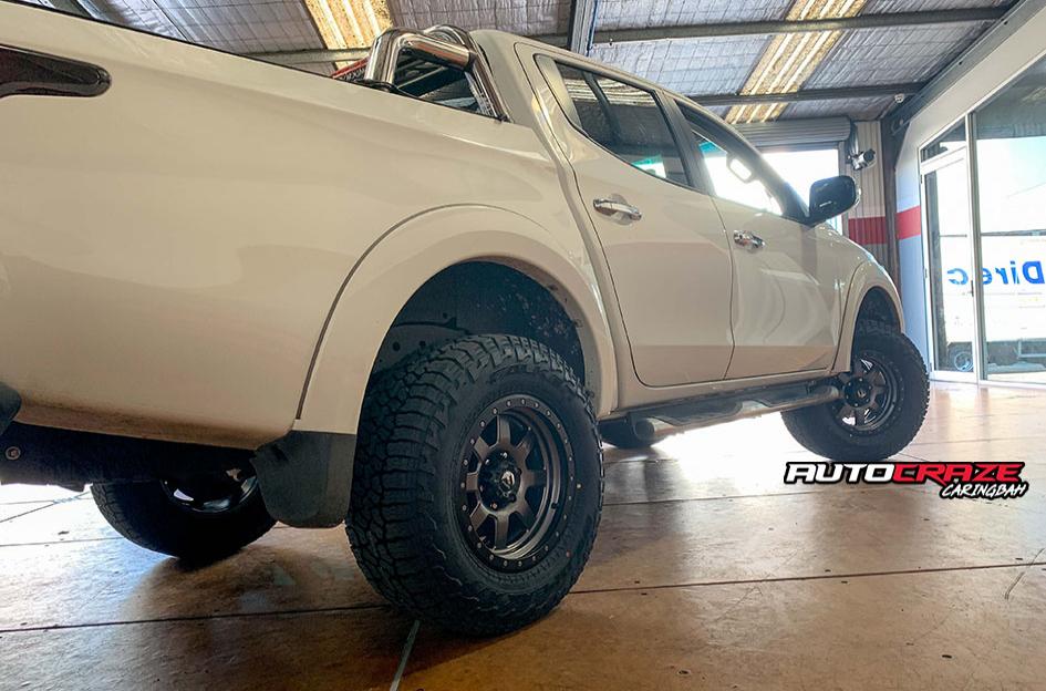 MITSUBISHI TRITON TROPHY MATTE ANTHRACITE WITH BLACK RING